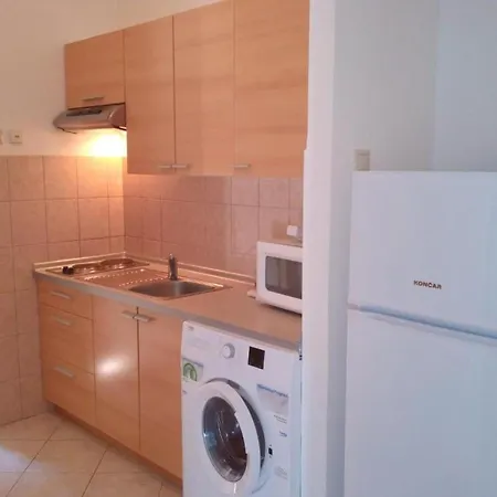 -comfort Two-bedroom F7 Apartment *