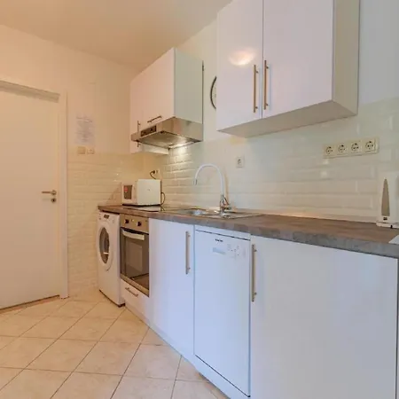 Apartment -comfort Two-bedroom F7 *